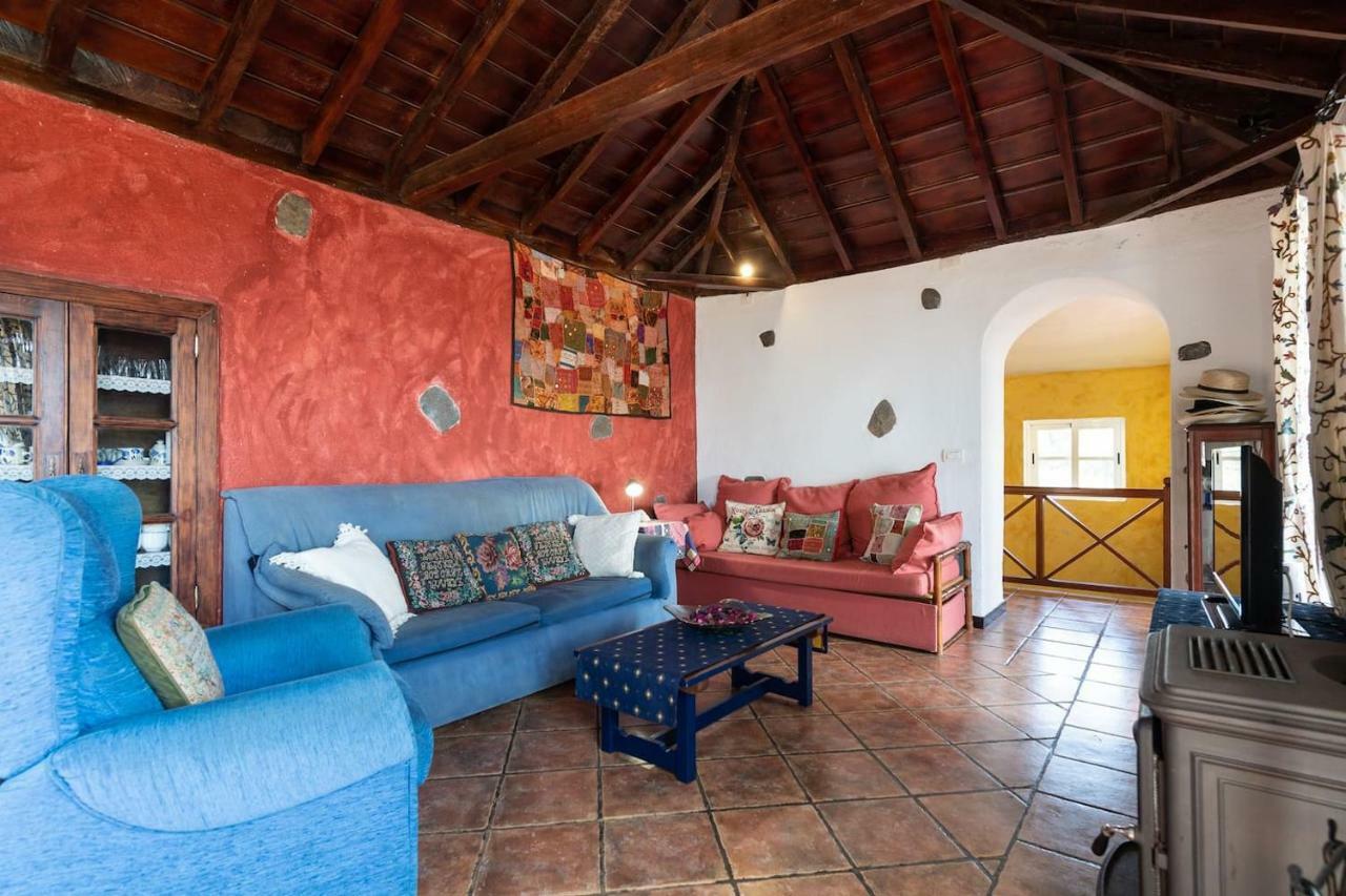 Casa Alba, Casa Rural Con Piscina-Spa Climatizada Hasta 34º Gratuito Y Vistas Al Mar Пунтальяна Экстерьер фото